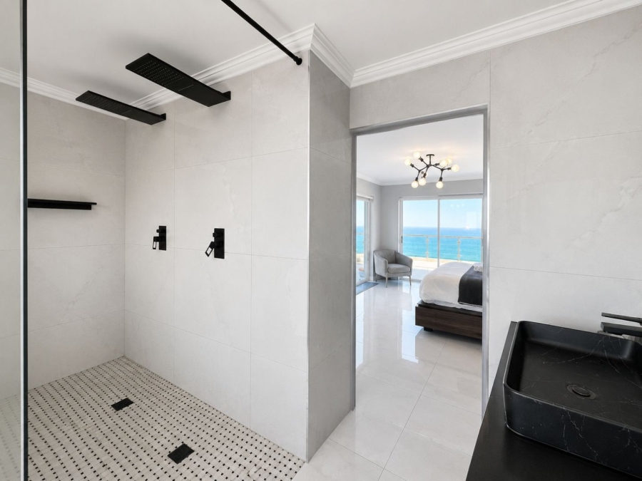 4 Bedroom Property for Sale in Beachfront Western Cape